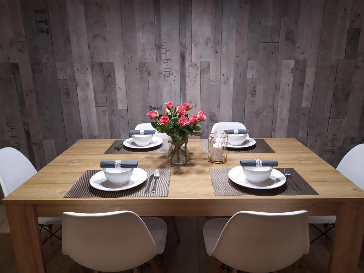 Apartament Kaola เยเลเนียกูรา ภายนอก รูปภาพ